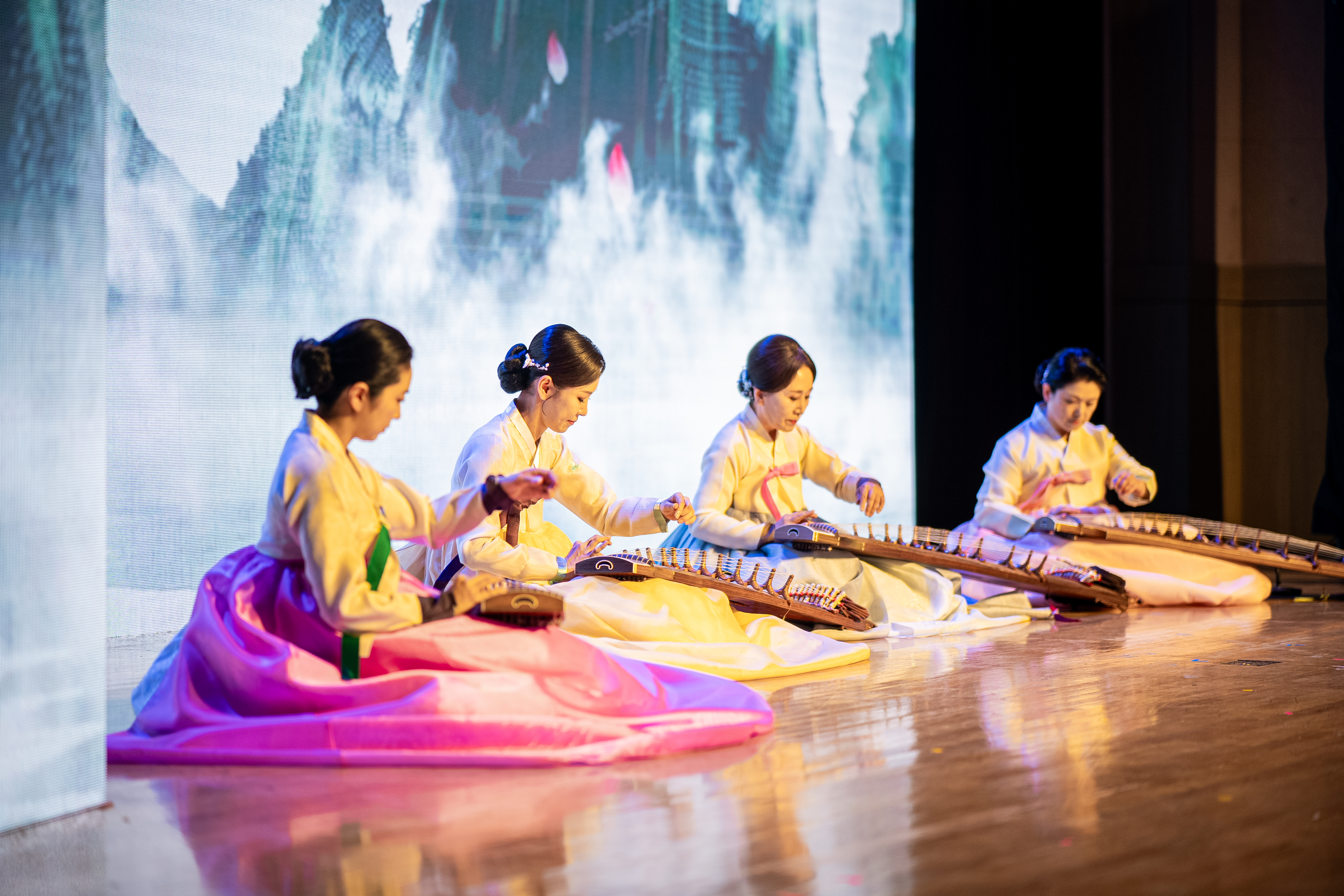 [가야금 4중주] 비단길 - 김일륜, 조윤정, 기숙희, 안나래, 김웅식